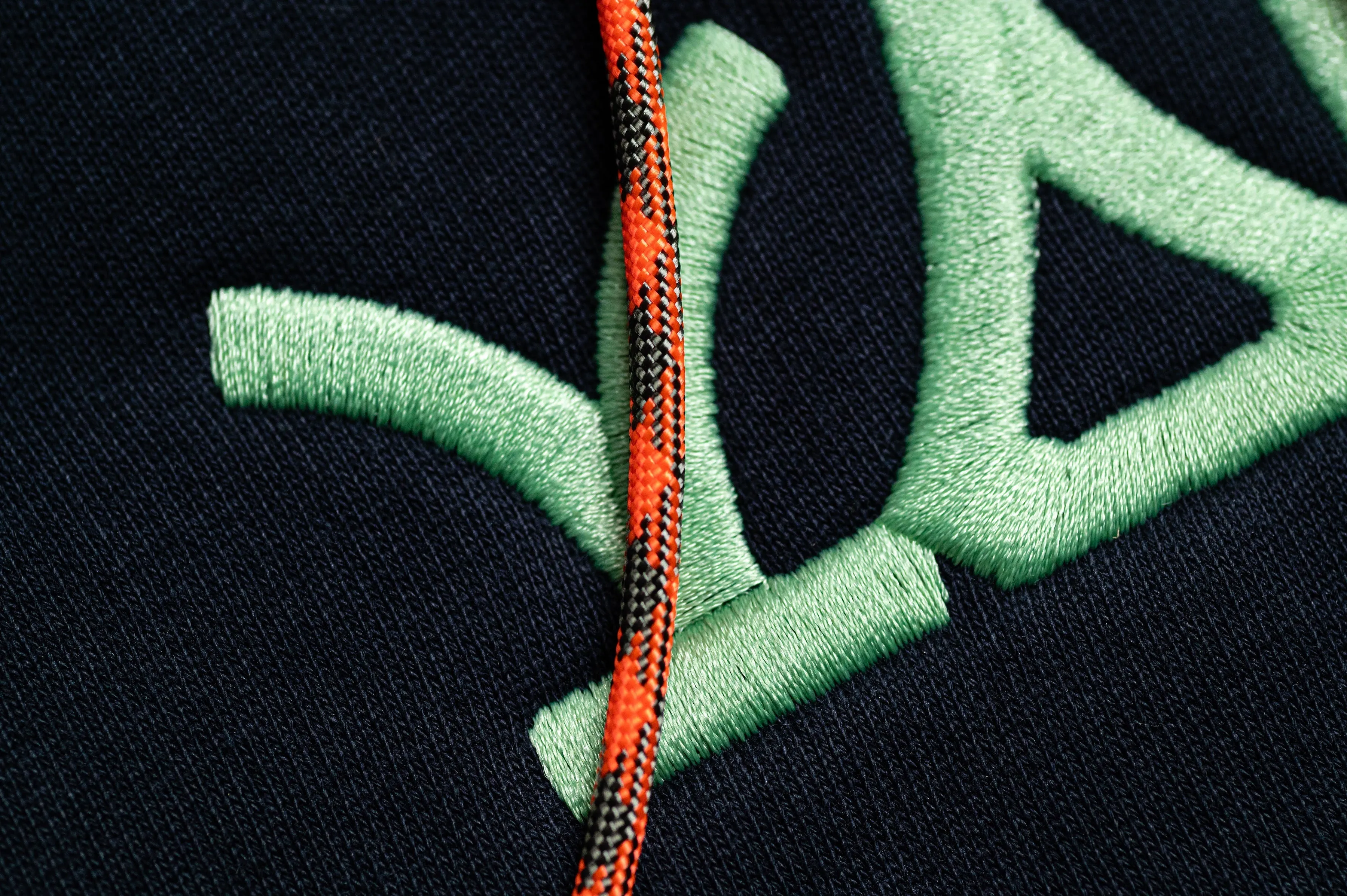 Riverwalk Hoodie – Navy