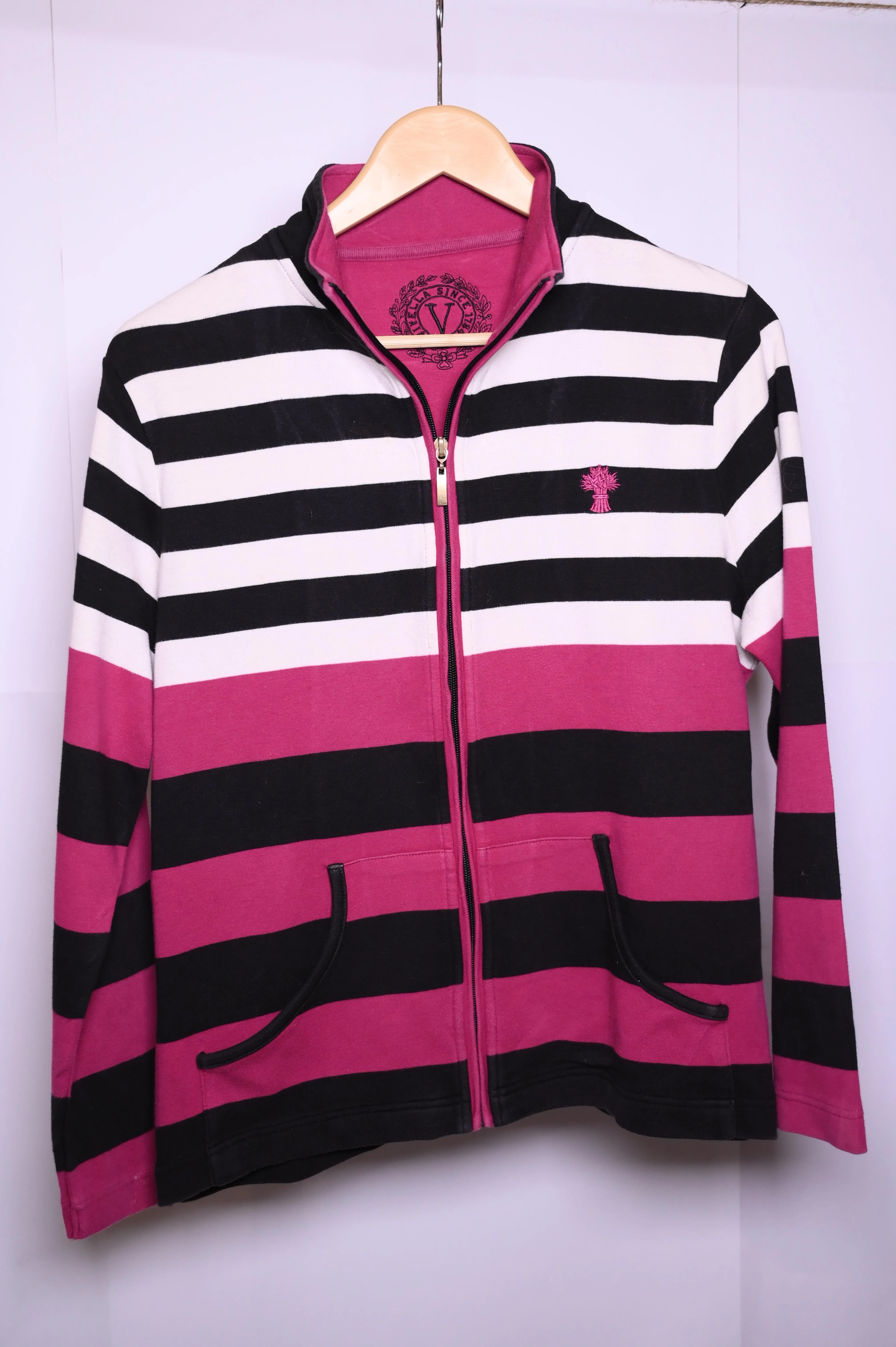 Vivella Black, White, and Red Zipper Jacket